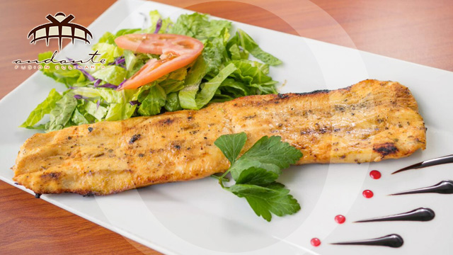 Platos emblemáticos de fusión culinaria salvadoreña con influencia indígena-1